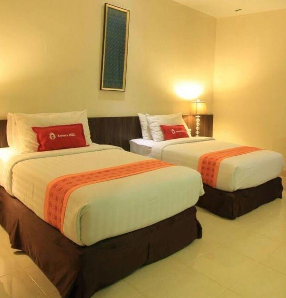 Ameera Hotel Pekanbaru Exterior photo